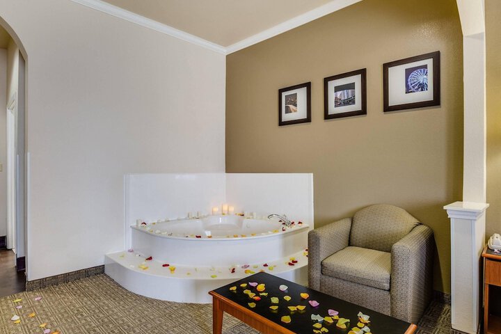 Comfort Suites Deer Park Pasadena