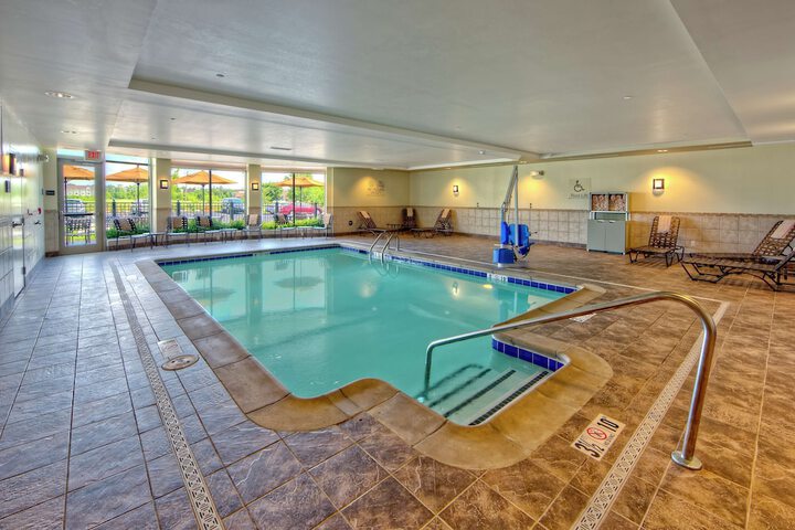 Pool 4 of 33