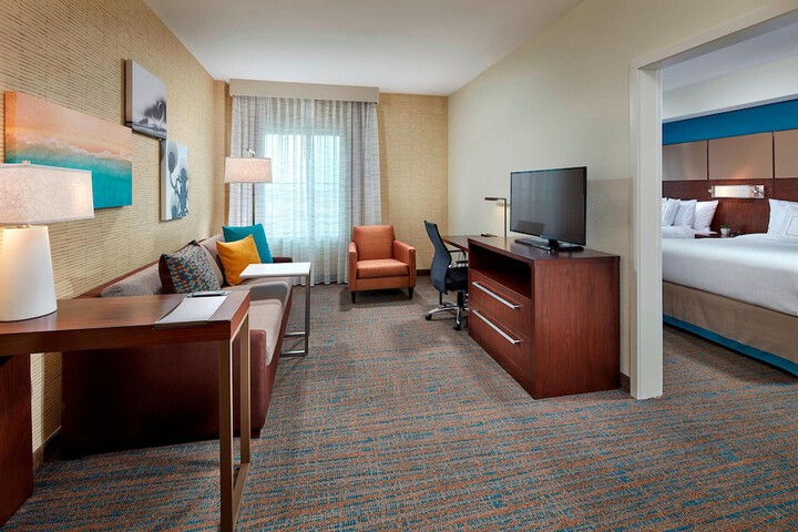 Room 16 of 34