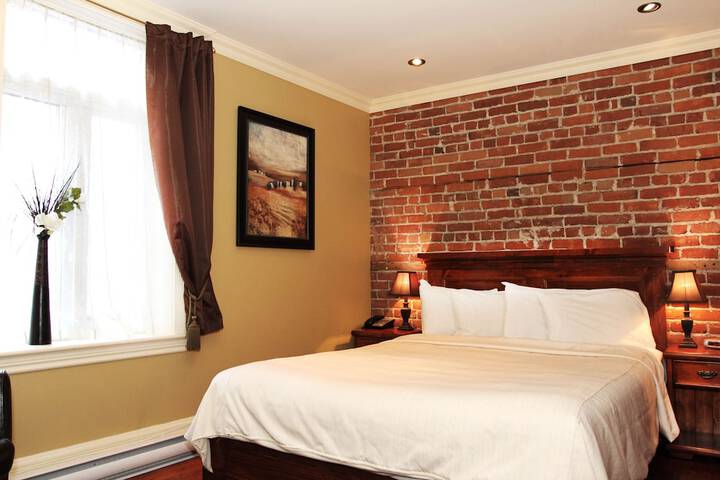 Room 12 of 42