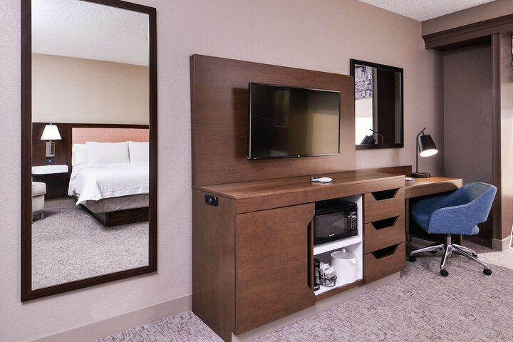 Room 40 of 60