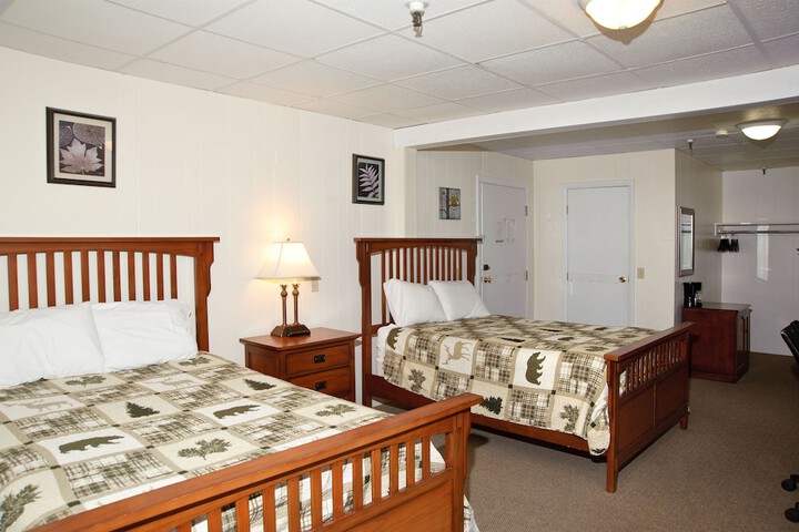 Room 33 of 68