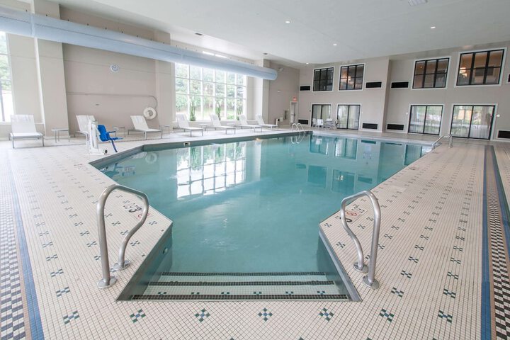 Hotel Renovo Des Moines UrbandaleTapestry Collection Hilton