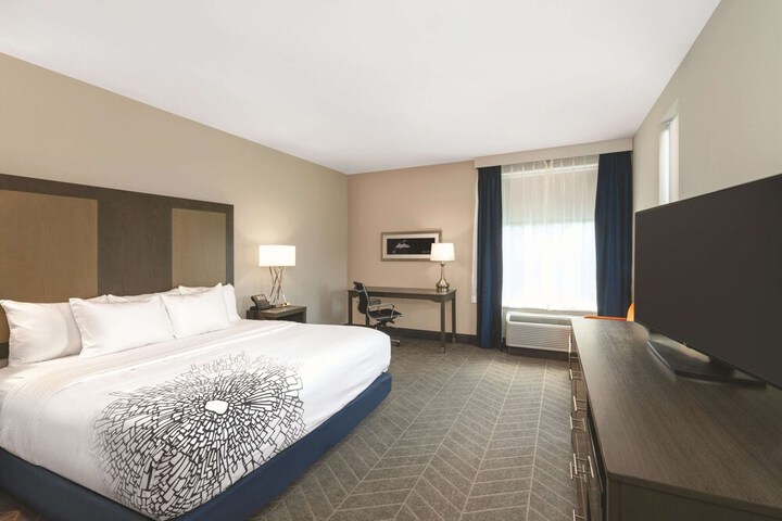 La Quinta Inn & Suites by Wyndham Opelika Auburn