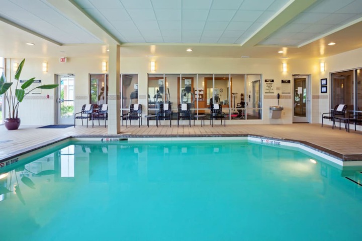 Hilton Garden Inn Naperville / Warrenville