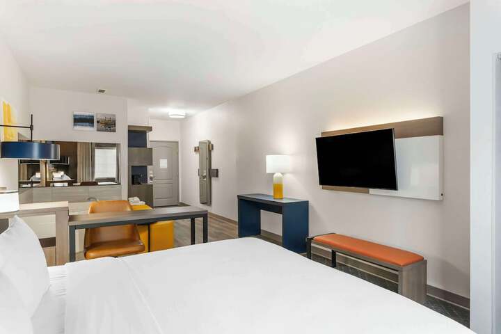 Room 21 of 29