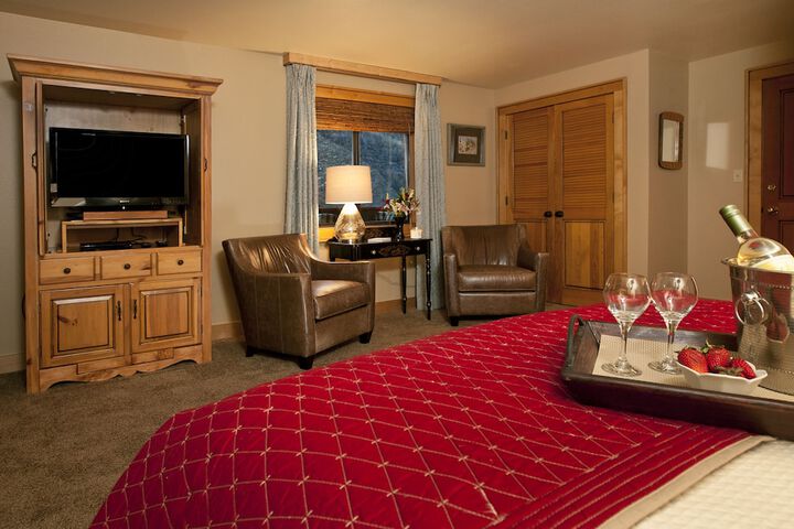 Room 14 of 25