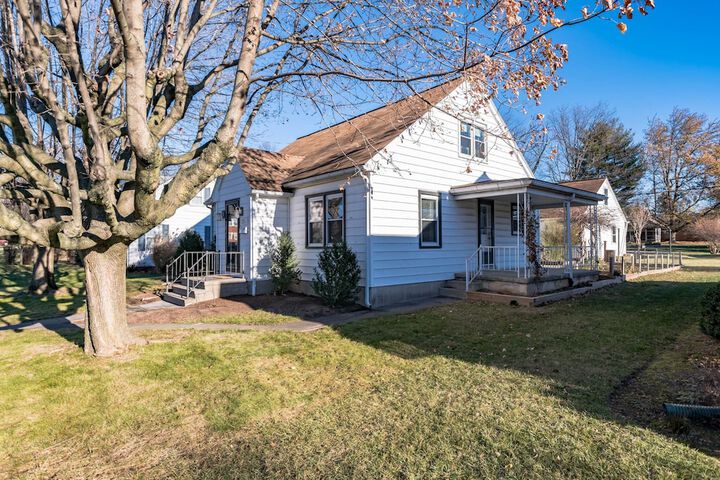 sweet Serenity" Stay 10 Minutes From Hershey 3 Bedroom Home by RedAwning