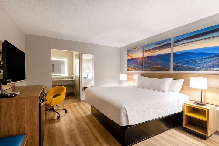 Room 22 of 29