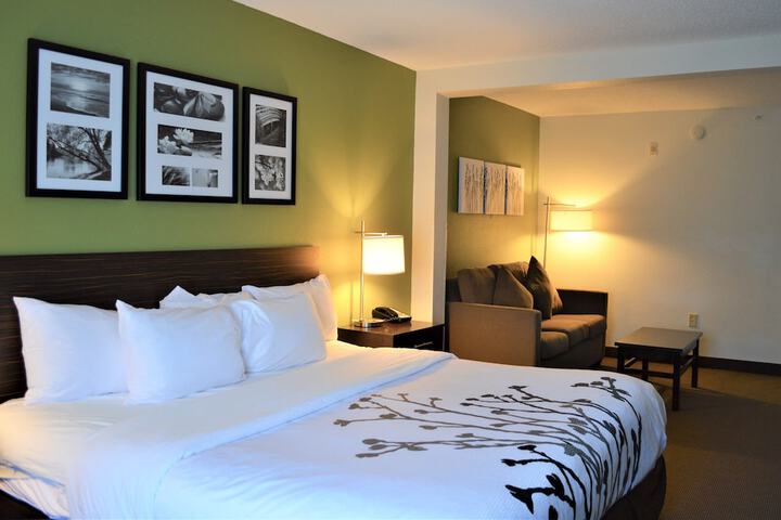 Sleep Inn & Suites Virginia Horse Center