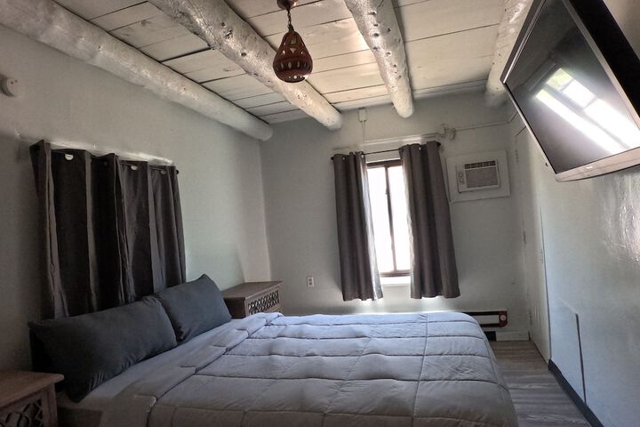 Room 60 of 66