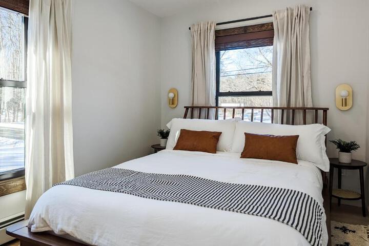 Acorn Lodge - Luxury Cabin Catskills, Windham Mountain, Hunter Mountain