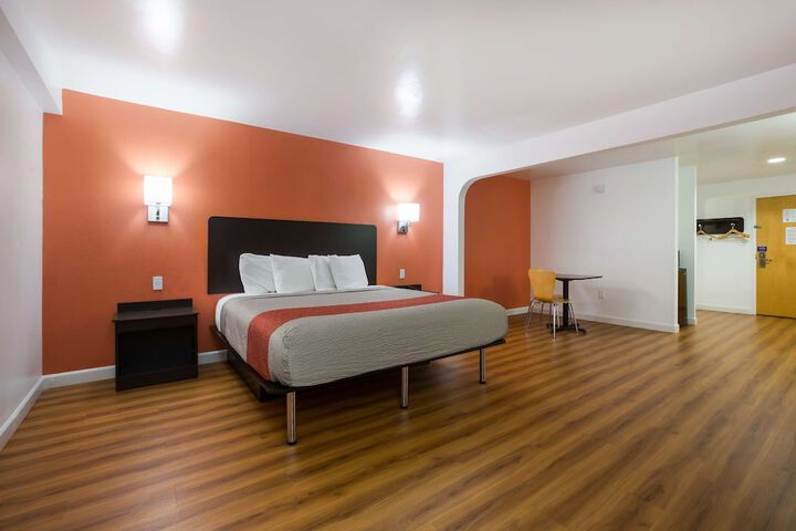 Room 36 of 41