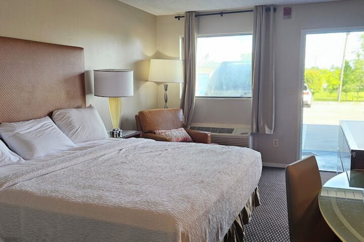 Sunrise Inn