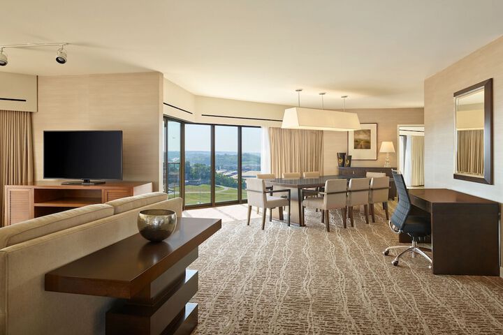 The Westin Kansas City at Crown Center