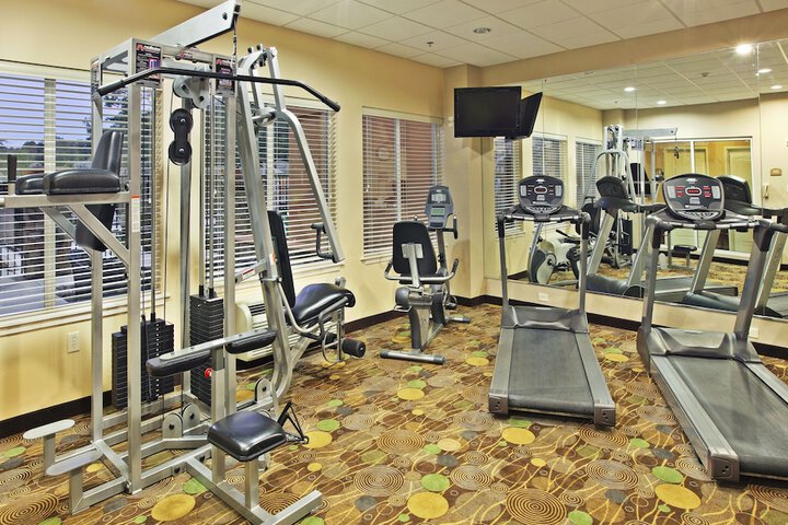 Holiday Inn Express & Suites Marshall by IHG