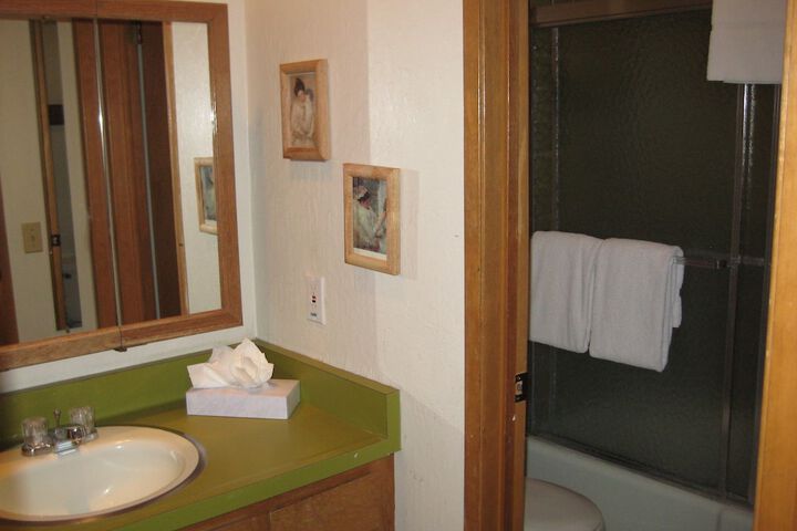 Room 43 of 104