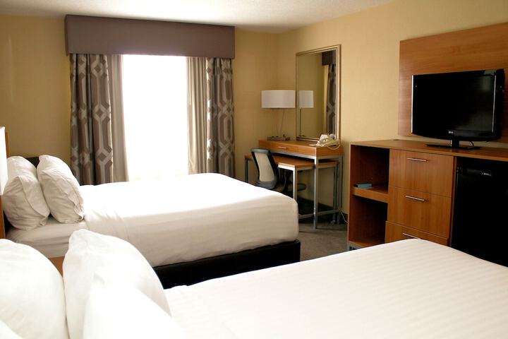 Room 16 of 50