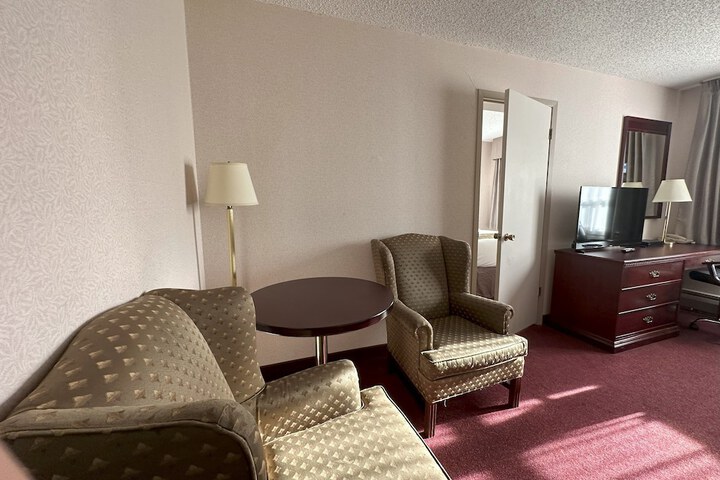Room 42 of 96