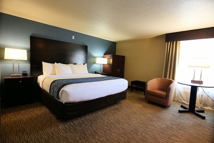 Room 21 of 40