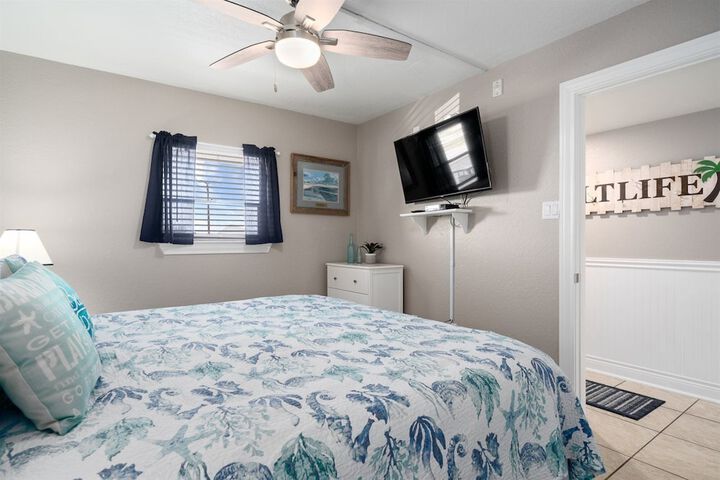 Room 105 of 248