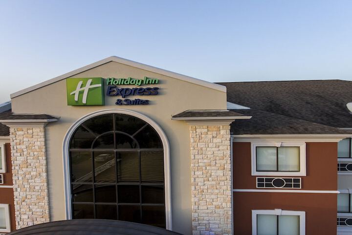Hotel 3 of 60