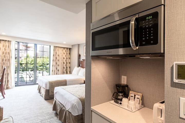 Room 30 of 44