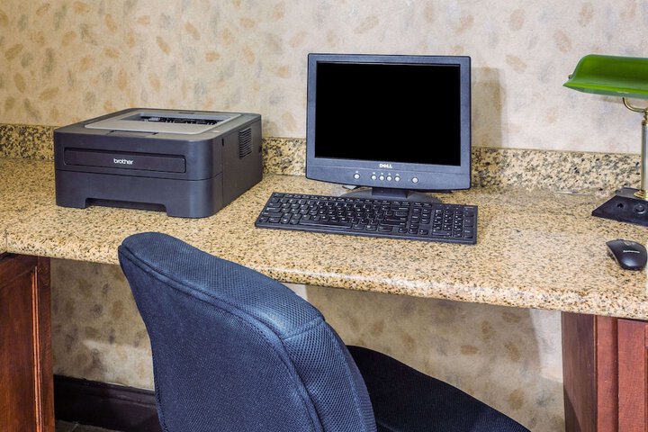 Business Center 36 of 36