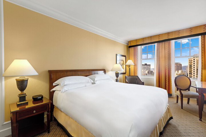 Room 58 of 207