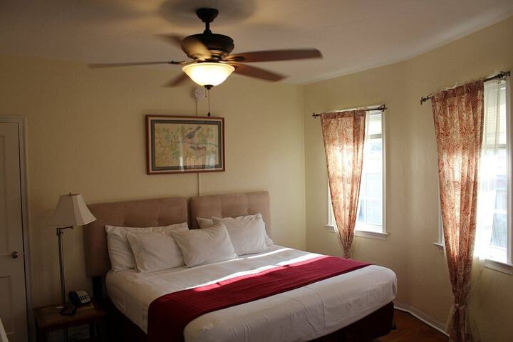 Room 17 of 21