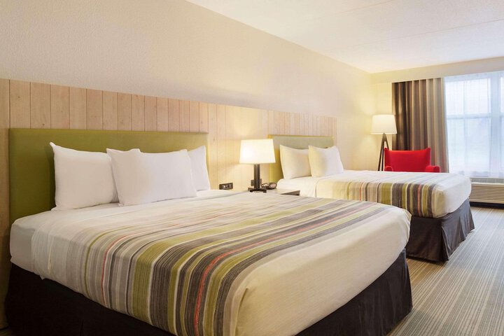 Country Inn & Suites by Radisson Madison Southwest, WI