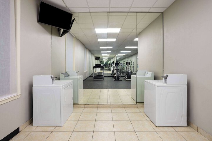Days Inn by Wyndham Hinesville Near Fort Stewart