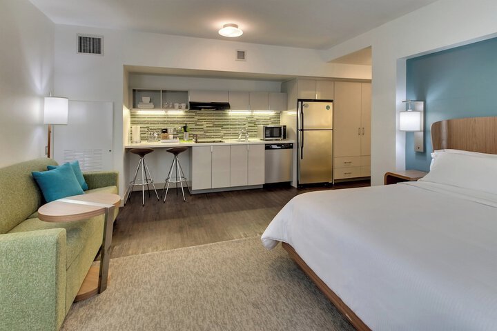 Room 21 of 49