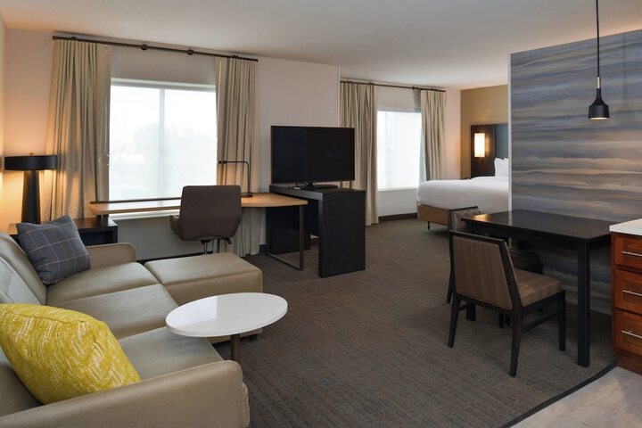 Room 16 of 26