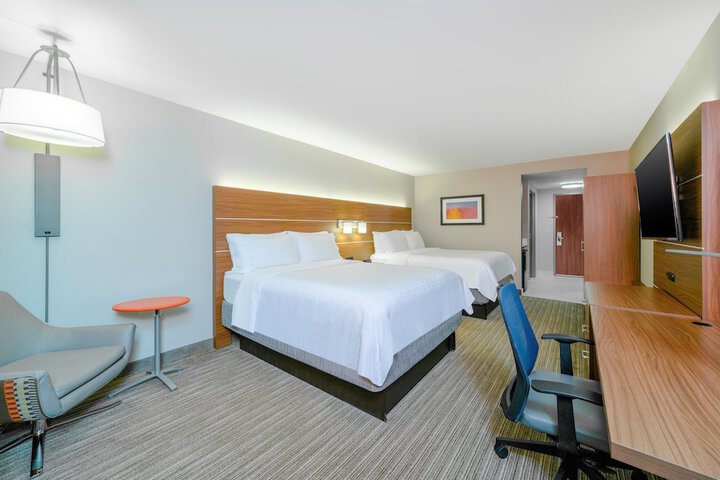 Room 16 of 33