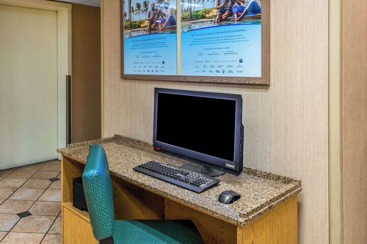 Business Center 25 of 25