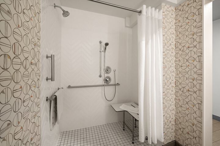 Room 20 of 51