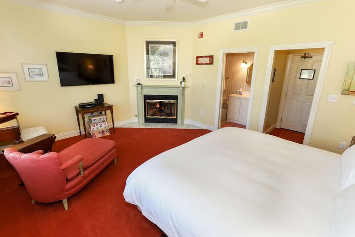Room 12 of 51