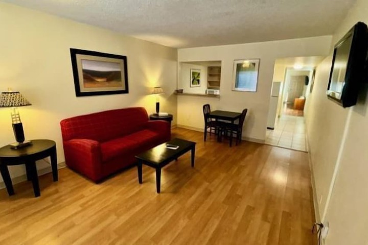 Room 19 of 27