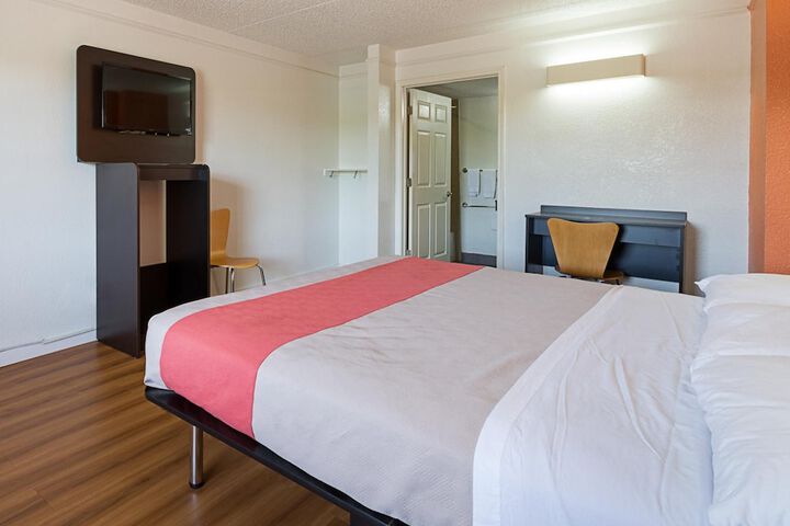 Room 34 of 52