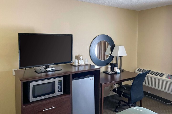 Quality Inn Ontario