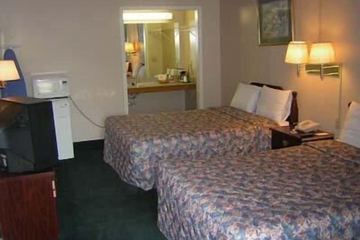 Room 17 of 20