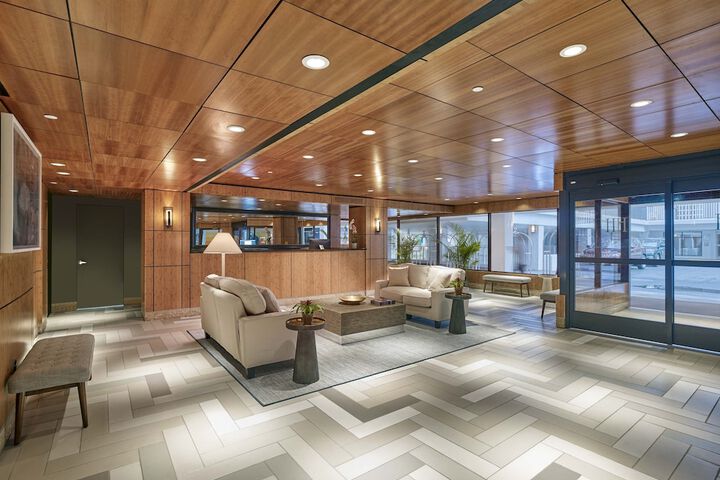 Henlopen Oceanfront Hotel