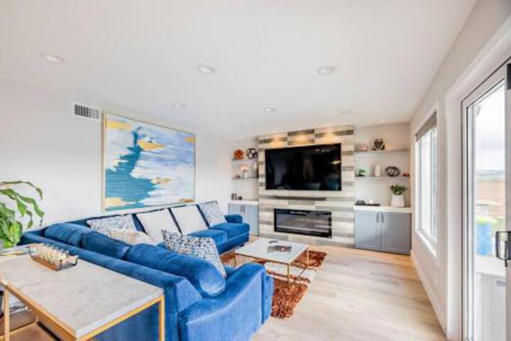Luxurious 5B4B Home with Pool and View