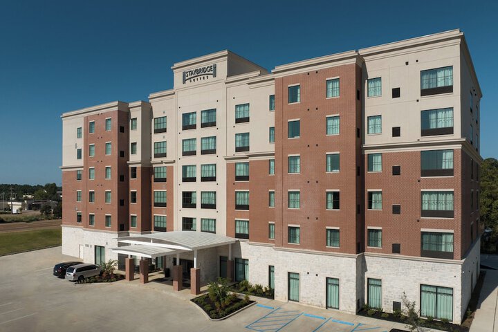 Hotel 7 of 64