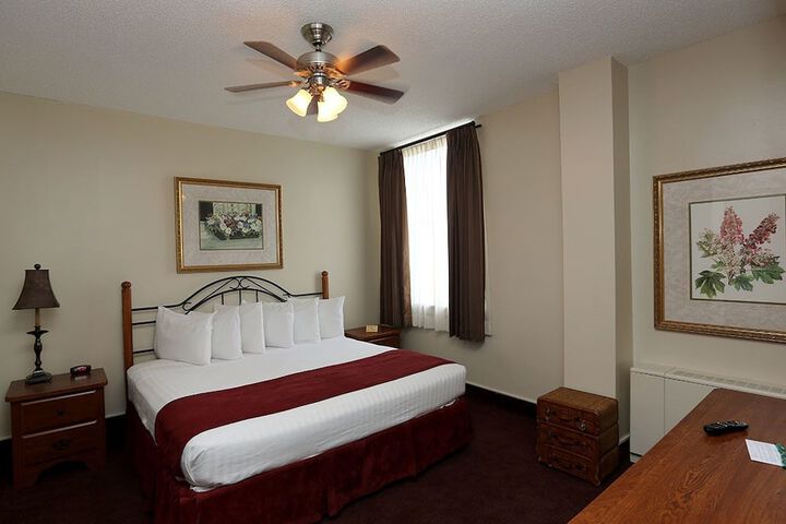 Room 14 of 28