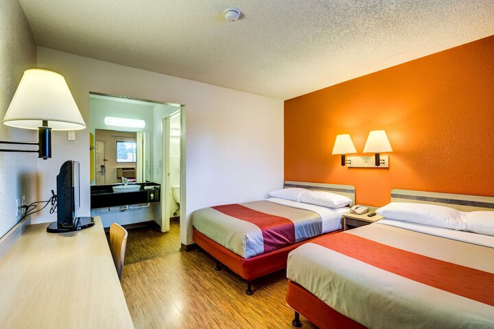 Room 17 of 21