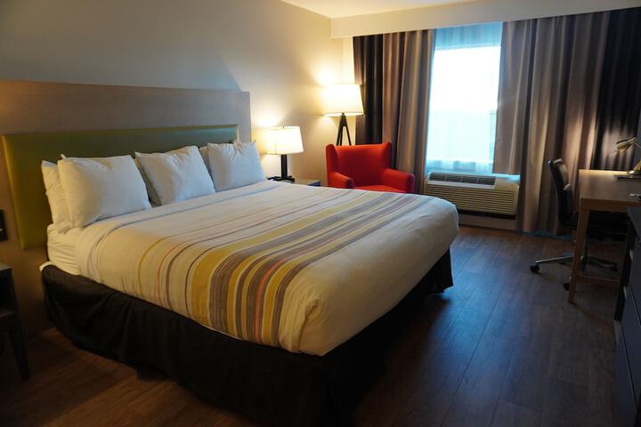 Room 11 of 29