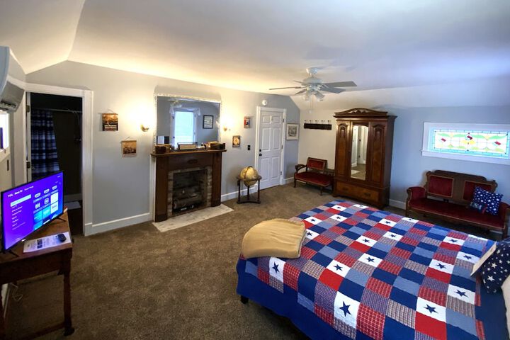 Room 62 of 70