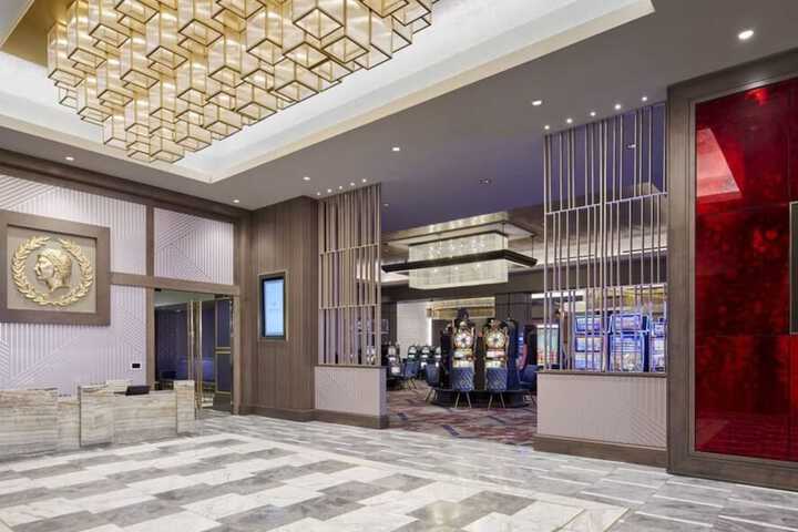 Caesars Southern Indiana Hotel & Casino - a Caesars Rewards Destination
